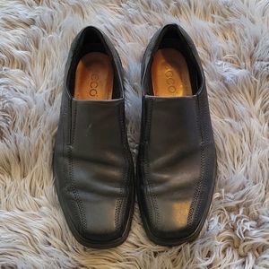 Ecco dress shoes